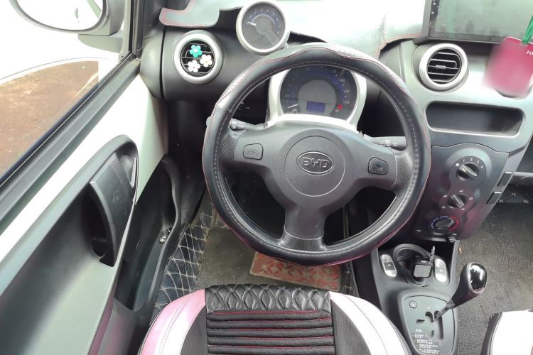 Used BYD F0 2015 1.0L AMT XuanKu Model Steering Wheel