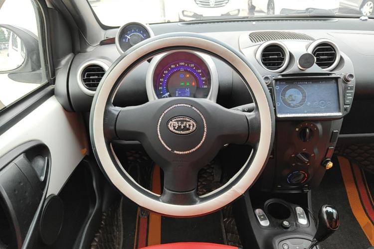 Used BYD F0 2015 1.0L AMT Joyful Cool Model Steering Wheel