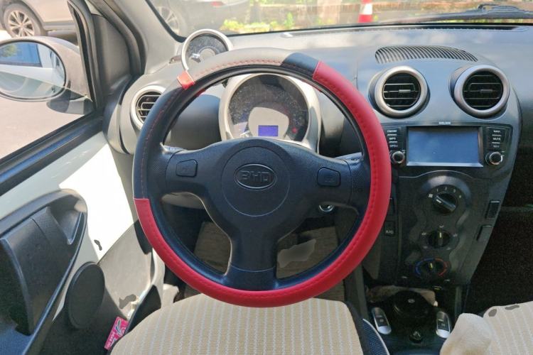 Used BYD F0 2015 1.0L AMT XuanKu Model Steering Wheel