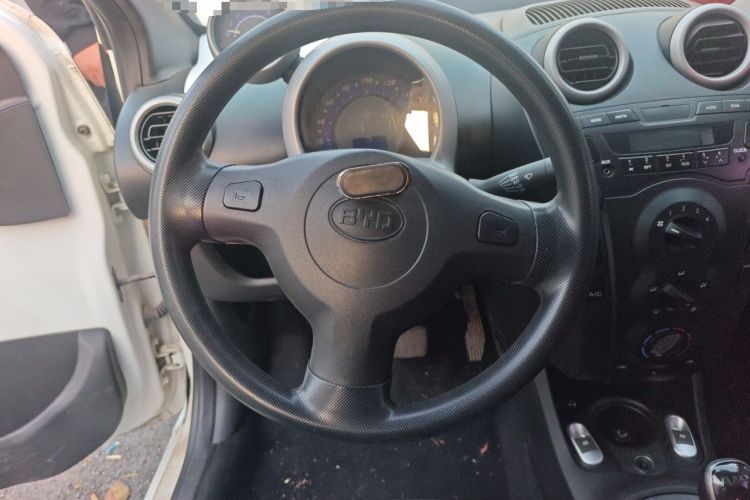 Used BYD F0 2015 1.0L AMT XuanKu Model Steering Wheel