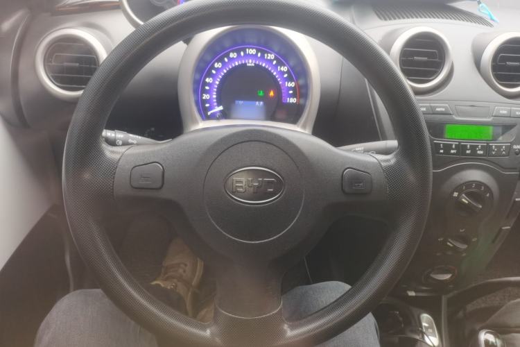 Used BYD F0 2015 1.0L AMT XuanKu Model Steering Wheel