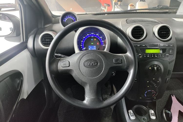 Used BYD F0 2015 1.0L AMT XuanKu Model Steering Wheel