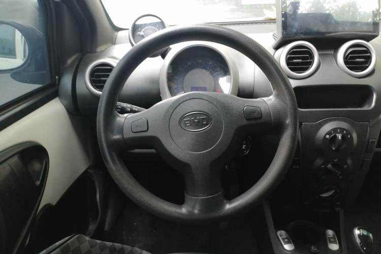 Used BYD F0 2015 1.0L AMT XuanKu Model Steering Wheel