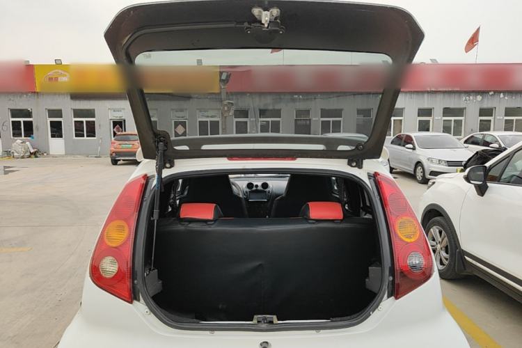 Used BYD F0 2015 1.0L AMT Joyful Cool Model Trunk