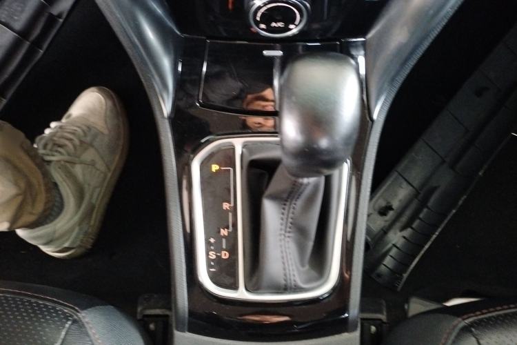 Used BYD F3 2016 1.5L Automatic Luxury Model Gear Lever