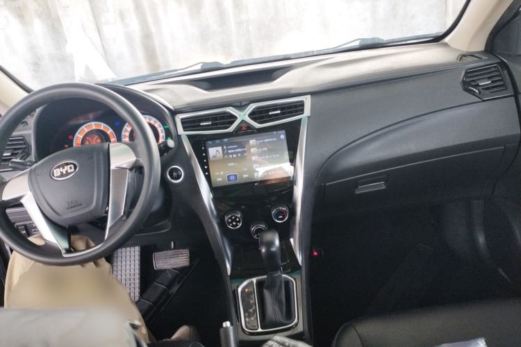 Used BYD F3 2016 1.5L Automatic Luxury Model Interior 2