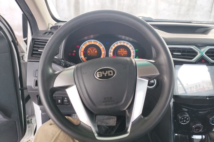 Used BYD F3 2016 1.5L Automatic Luxury Model Steering Wheel