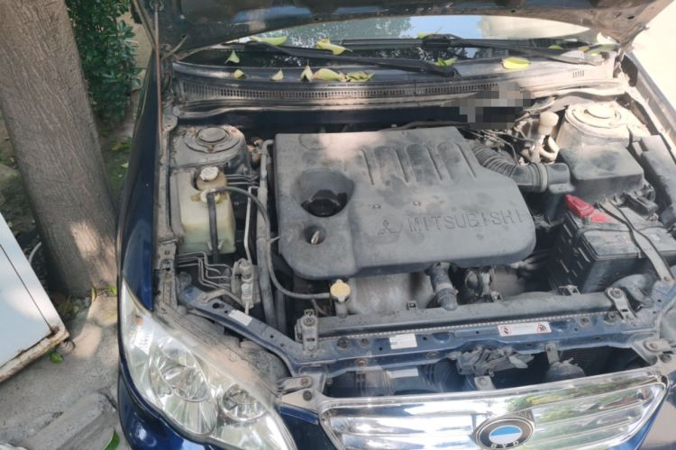 Used BYD F3 2005 1.6L GLX-i Deluxe Model Engine Bay Right