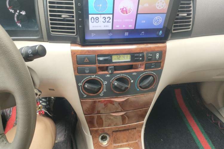 Used BYD F3 2008 1.5L Platinum Edition Luxury GLX-i Audio And AC Panel