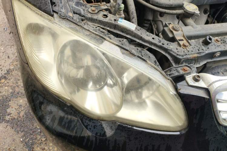 Used BYD F3 2008 1.5L Platinum Edition Luxury GLX-i Right Front Headlight