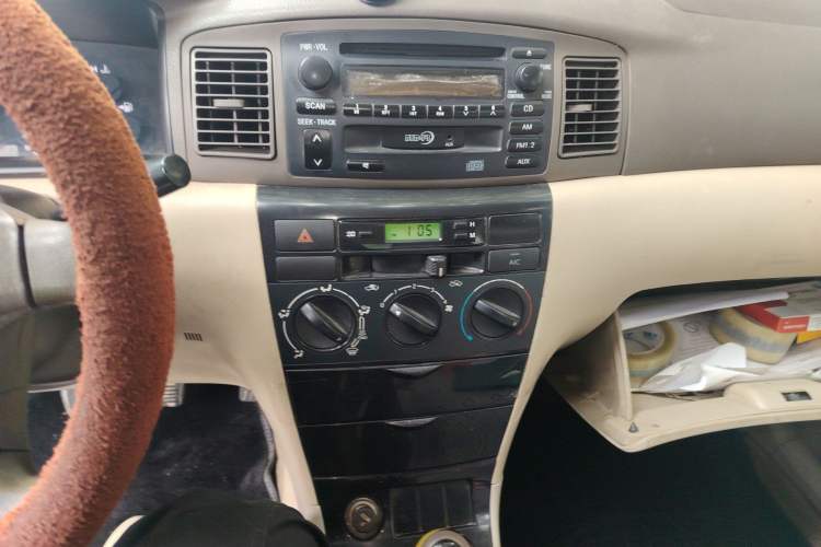 Used BYD F3 2009 1.5L Smart Platinum Edition Standard GL-i Audio And AC Panel