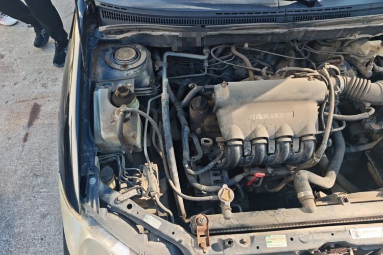 Used BYD F3 2009 1.5L Smart Platinum Edition Standard GL-i Engine Bay Right