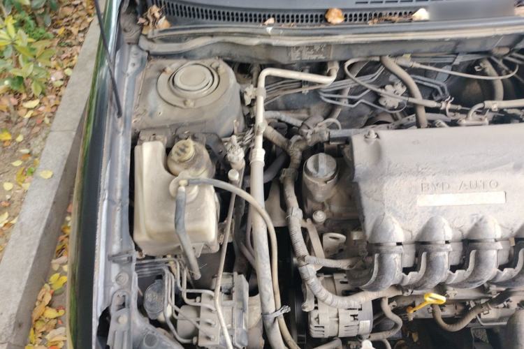 Used BYD F3 2009 1.5L Smart Platinum Edition Standard GL-i Engine Bay Right