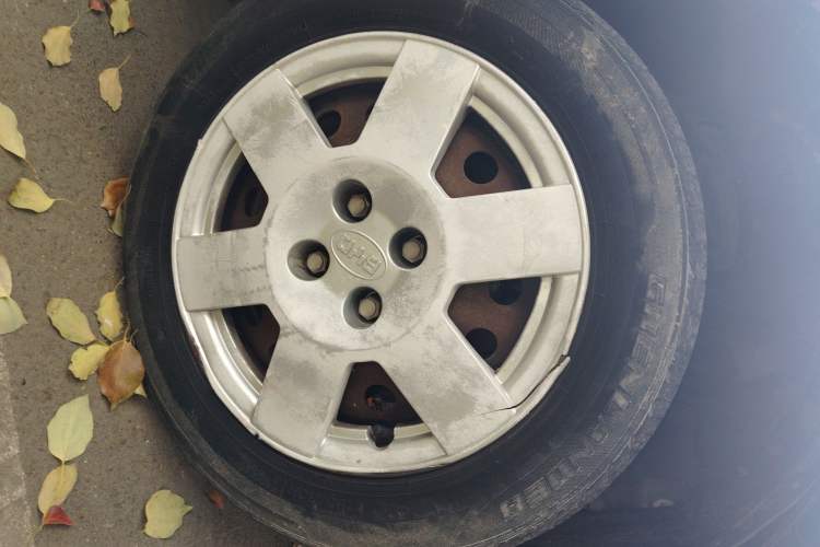 Used BYD F3 2009 1.5L Smart Platinum Edition Standard GL-i Right Front Wheel Hub