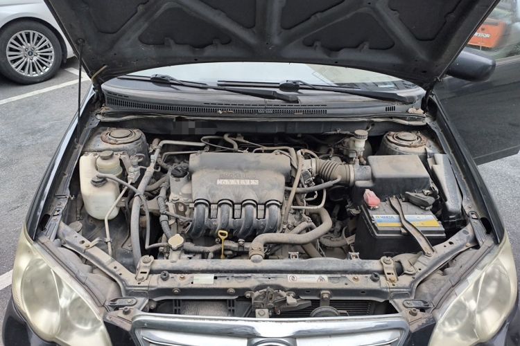 Used BYD F3 2011 1.5L New Platinum Edition Comfort Version Engine Bay