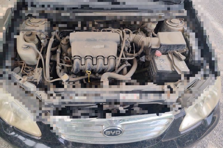 Used BYD F3 2011 1.5L New Platinum Edition Comfort Version Engine Bay