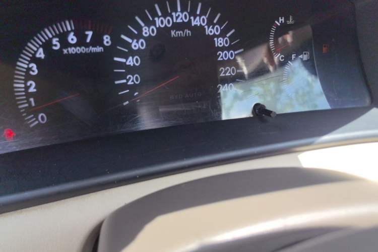 Used BYD F3 2011 1.5L New Platinum Edition Comfort Version Odometer Close Up