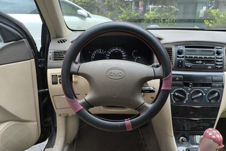 Used BYD F3 2011 1.5L New Platinum Edition Comfort Version Steering Wheel