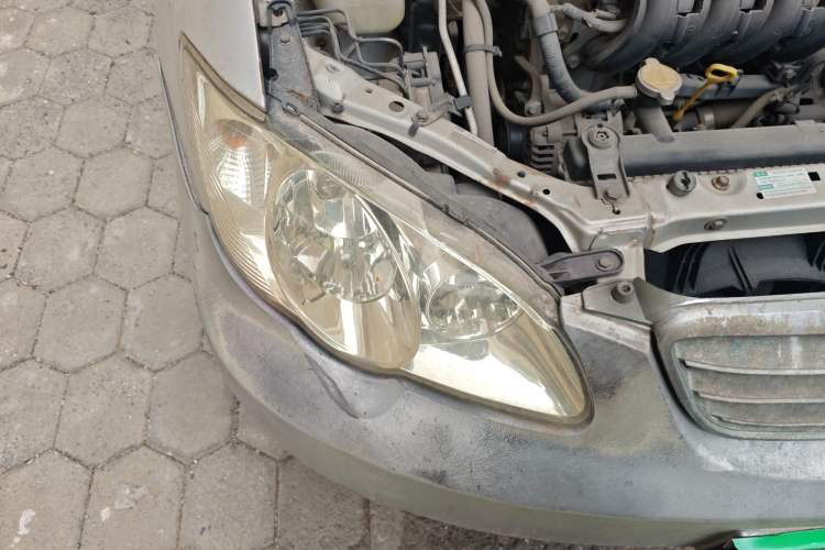 Used BYD F3 2011 1.5L New Platinum Edition Comfort Version Right Front Headlight