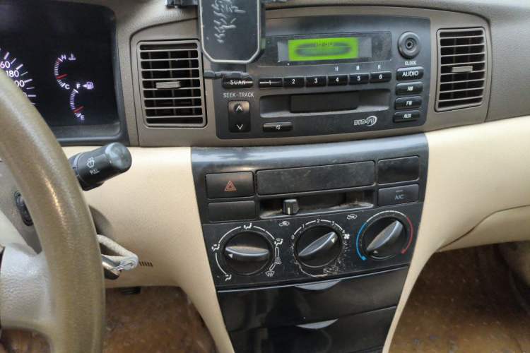 Used BYD F3 2011 1.5L New Platinum Edition Comfort Version Audio And AC Panel