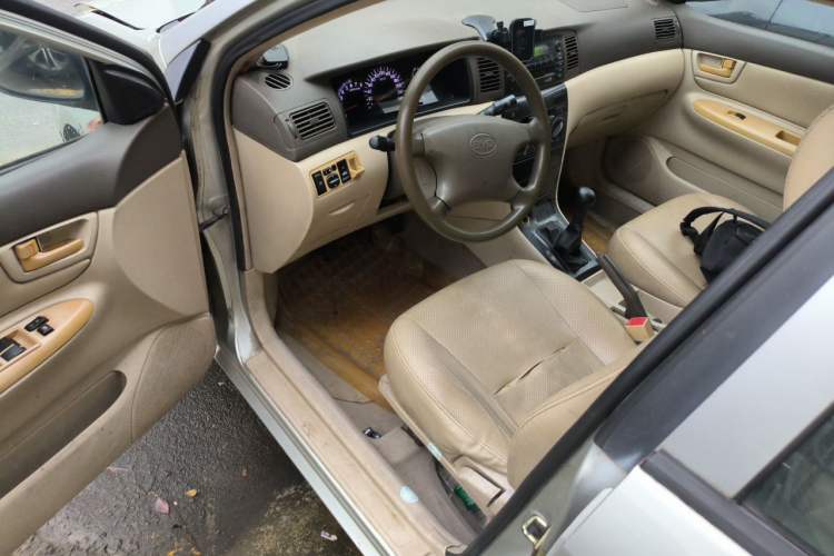 Used BYD F3 2011 1.5L New Platinum Edition Comfort Version Driver Seat