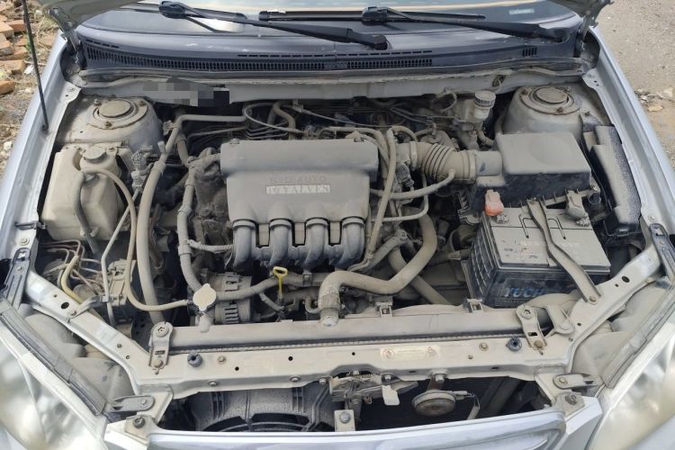 Used BYD F3 2011 1.5L New Platinum Edition Comfort Version Engine Bay