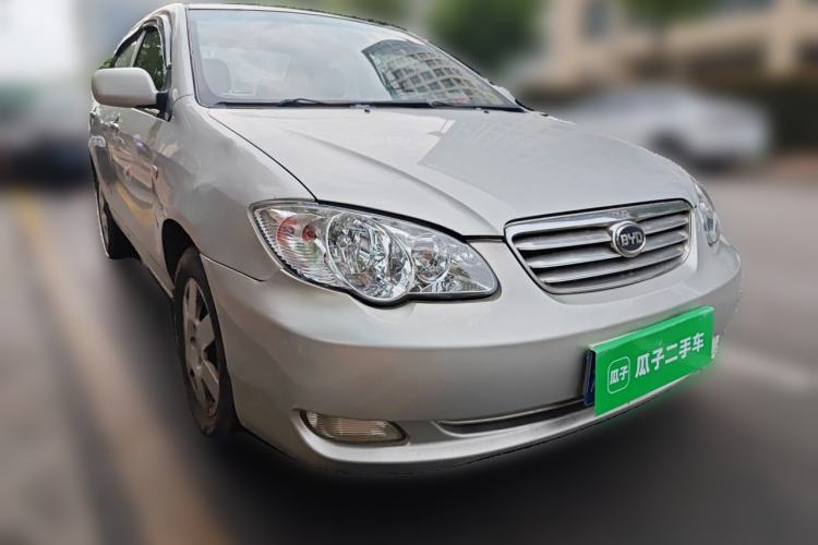 Used BYD F3 2011 1.5L New Platinum Edition Standard Version Front Right 45 Deg