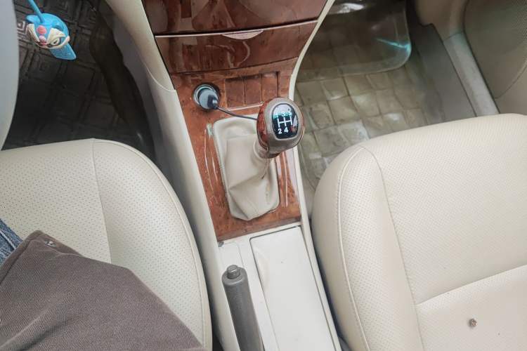 Used BYD F3 2011 1.5L New Platinum Edition Comfort Version Gear Lever