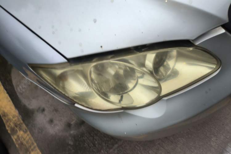 Used BYD F3 2011 1.5L New Platinum Edition Comfort Version Right Front Headlight