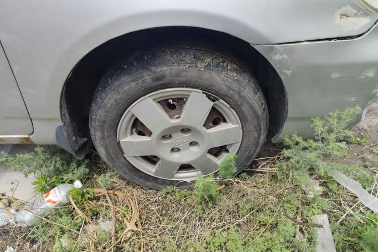Used BYD F3 2011 1.5L New Platinum Edition Comfort Version Right Front Wheel Hub