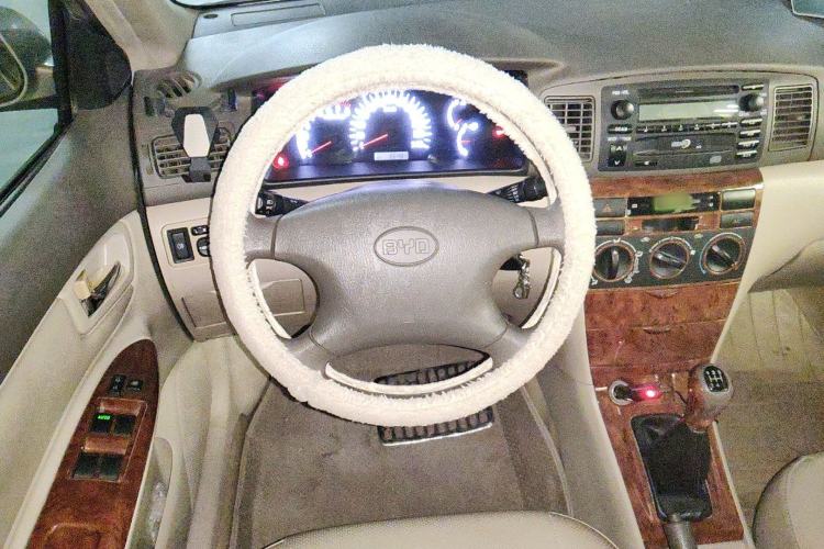 Used BYD F3 2011 1.5L New Platinum Edition Standard Version Steering Wheel