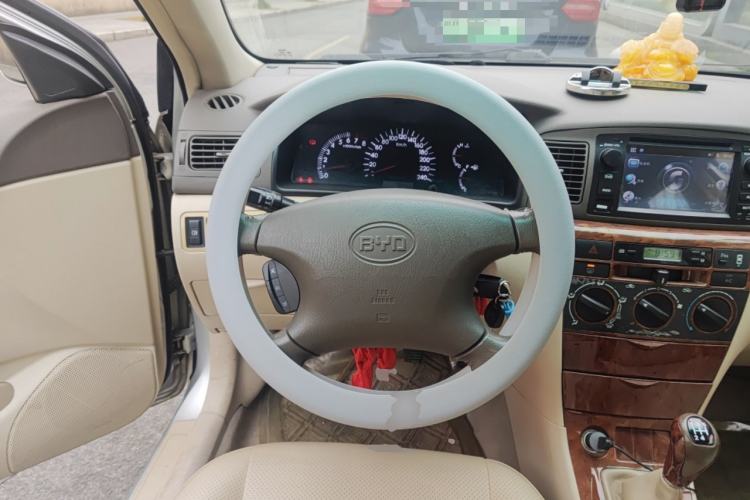 Used BYD F3 2011 1.5L New Platinum Edition Comfort Version Steering Wheel