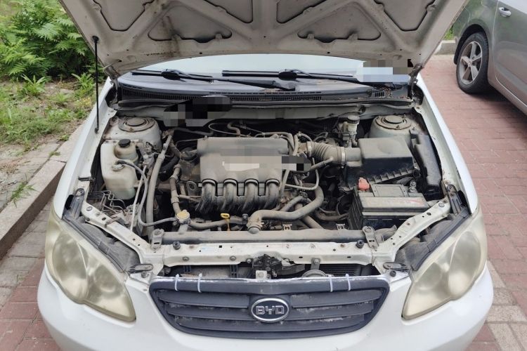 Used BYD F3 2011 1.5L New Platinum Edition Standard Version Engine Bay
