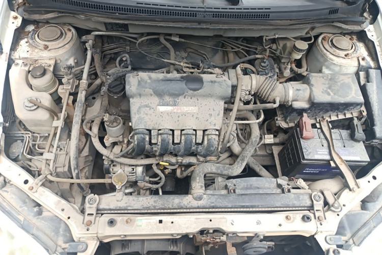 Used BYD F3 2011 1.5L New Platinum Edition Comfort Version Engine Bay