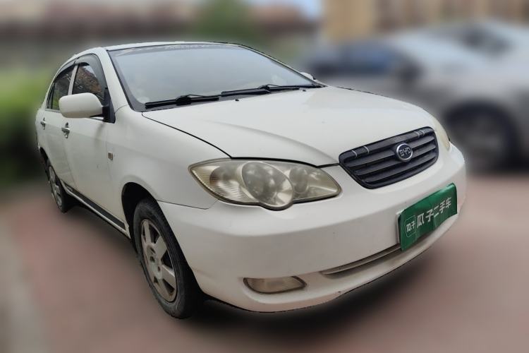 Used BYD F3 2011 1.5L New Platinum Edition Standard Version Front Right 45 Deg