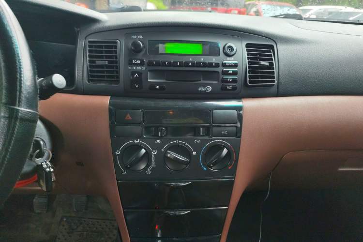 Used BYD F3 2012 Energy-Saving Model 1.5L Manual Comfort Version Audio And AC Panel