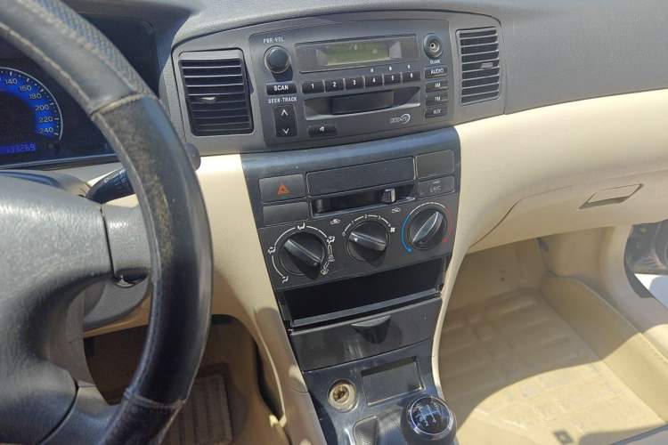 Used BYD F3 2012 Energy-Saving Model 1.5L Manual Comfort Version Audio And AC Panel