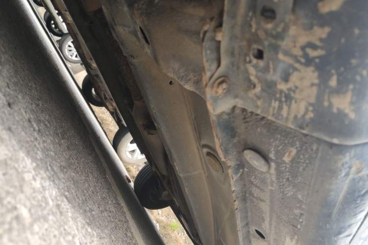 Used BYD F3 2012 Energy-Saving Edition 1.5L Manual Standard Model Chassis Front Right