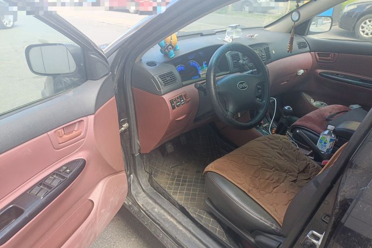 Used BYD F3 2012 Energy-Saving Model 1.5L Manual Comfort Version Driver Seat