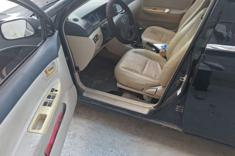 Used BYD F3 2012 Energy-Saving Model 1.5L Manual Comfort Version Driver Seat
