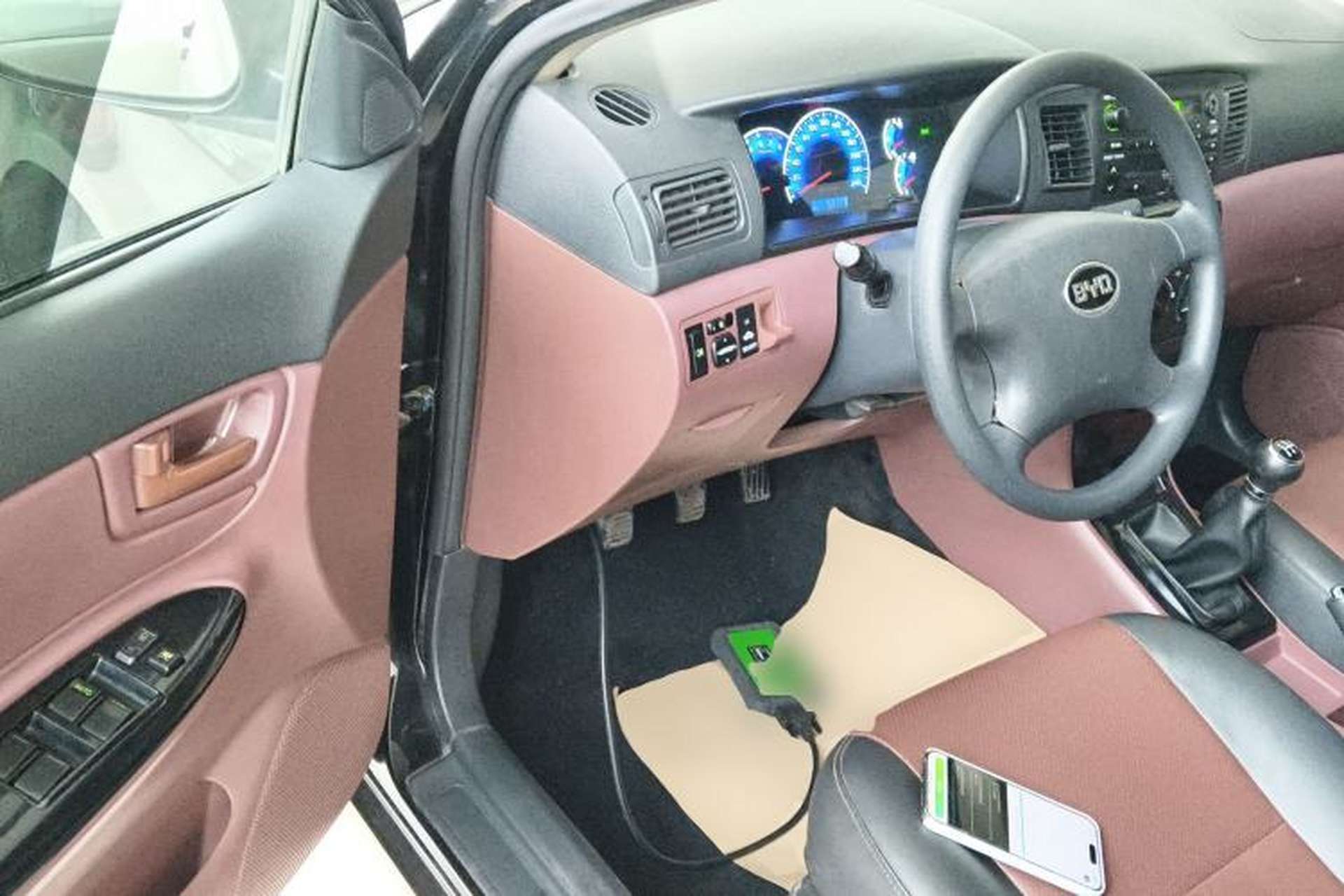 Used BYD F3 2012 Energy-Saving Model 1.5L Manual Comfort Version Driver Seat