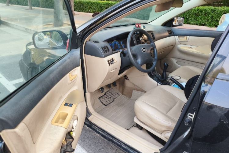 Used BYD F3 2012 Energy-Saving Edition 1.5L Manual Standard Model Driver Seat