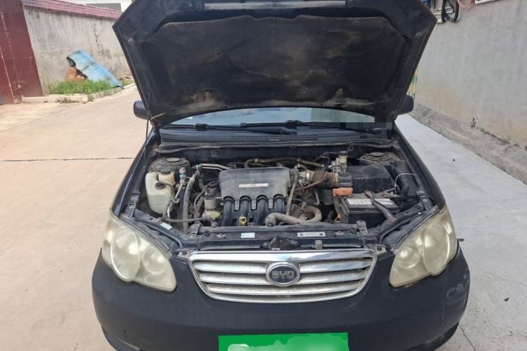 Used BYD F3 2012 Energy-Saving Model 1.5L Manual Comfort Version Engine Bay