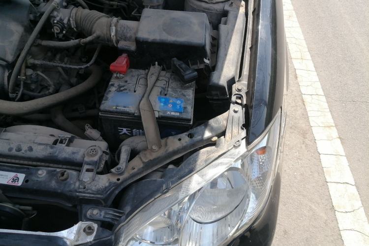Used BYD F3 2012 Energy-Saving Model 1.5L Manual Comfort Version Engine Bay Left