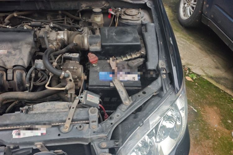 Used BYD F3 2012 Energy-Saving Edition 1.5L Manual Standard Model Engine Bay Left