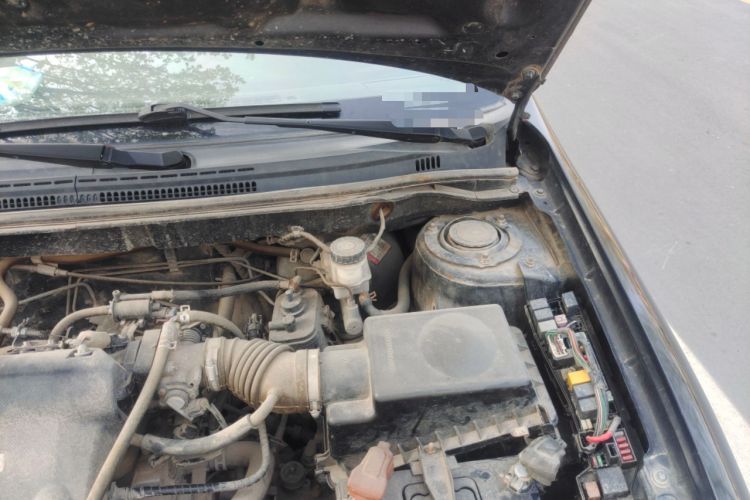 Used BYD F3 2012 Energy-Saving Model 1.5L Manual Comfort Version Engine Bay Left
