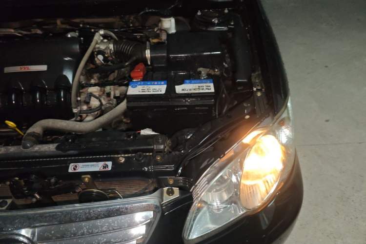 Used BYD F3 2012 Energy-Saving Model 1.5L Manual Comfort Version Engine Bay Left
