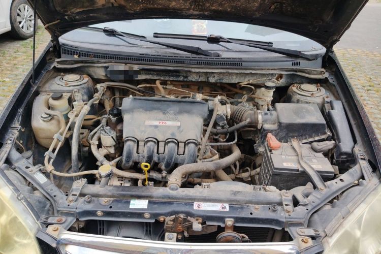 Used BYD F3 2012 Energy-Saving Edition 1.5L Manual Standard Model Engine Bay