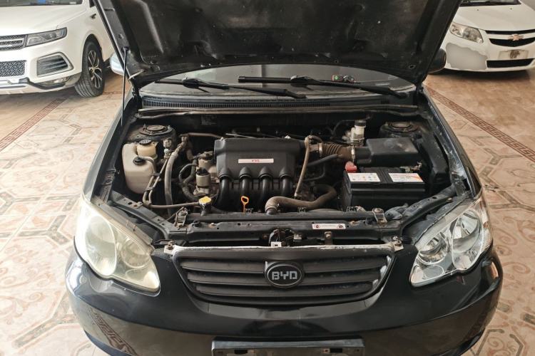 Used BYD F3 2012 Energy-Saving Model 1.5L Manual Comfort Version Engine Bay