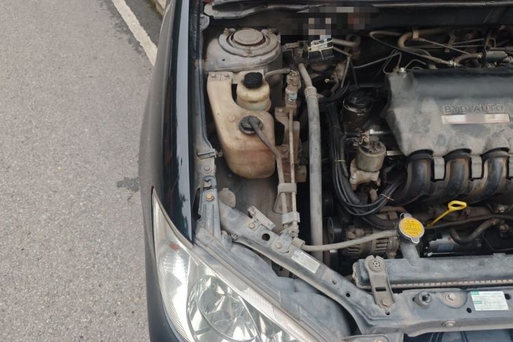 Used BYD F3 2012 Energy-Saving Edition 1.5L Manual Standard Model Engine Bay Right
